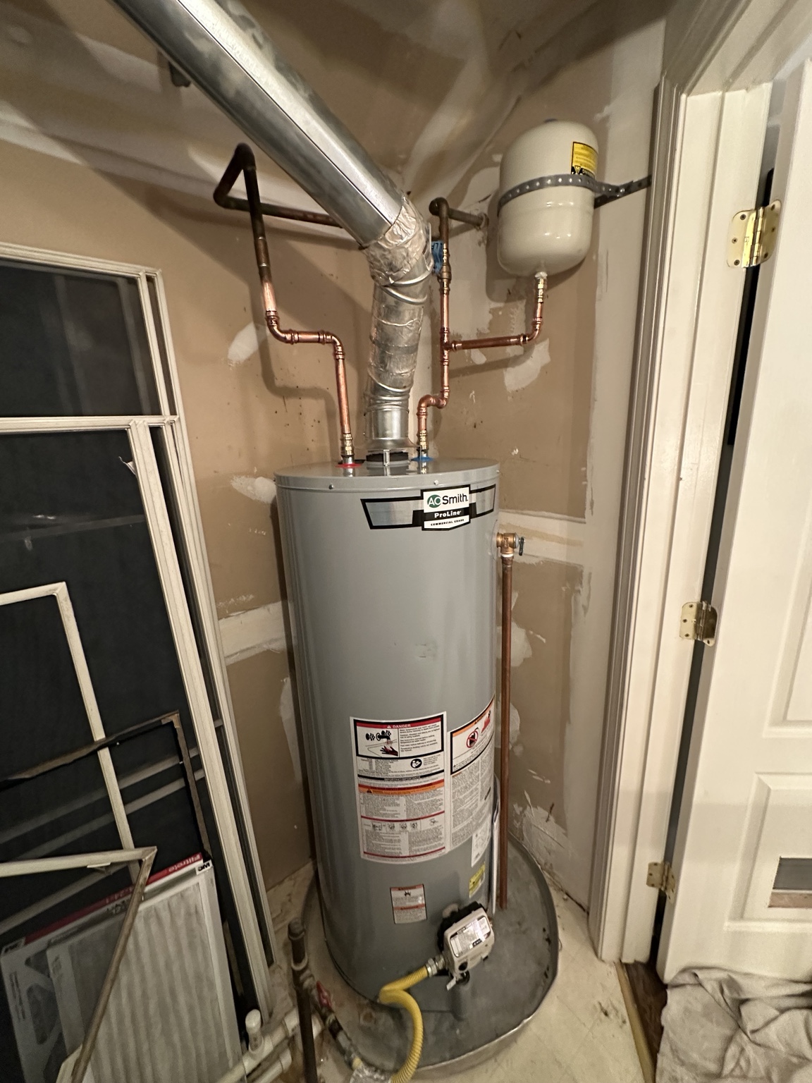 Water heater & expansion tank